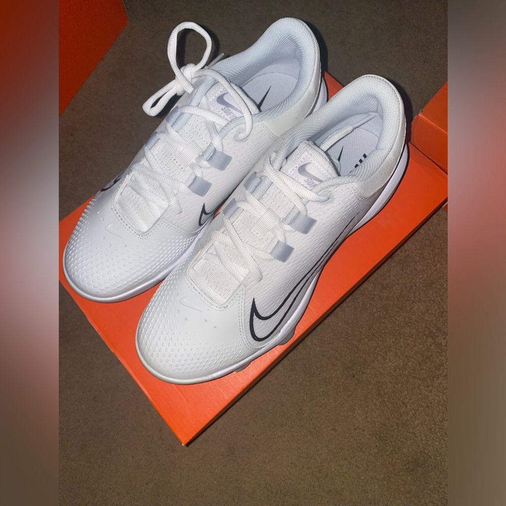 Nike Women White and Gray and Black Hyperdiamond 4 Pro MCS cleats softball